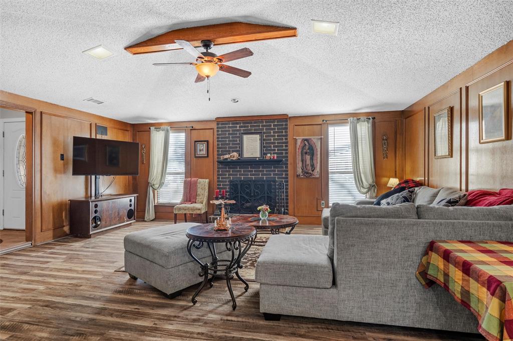 1613 Saint James Drive