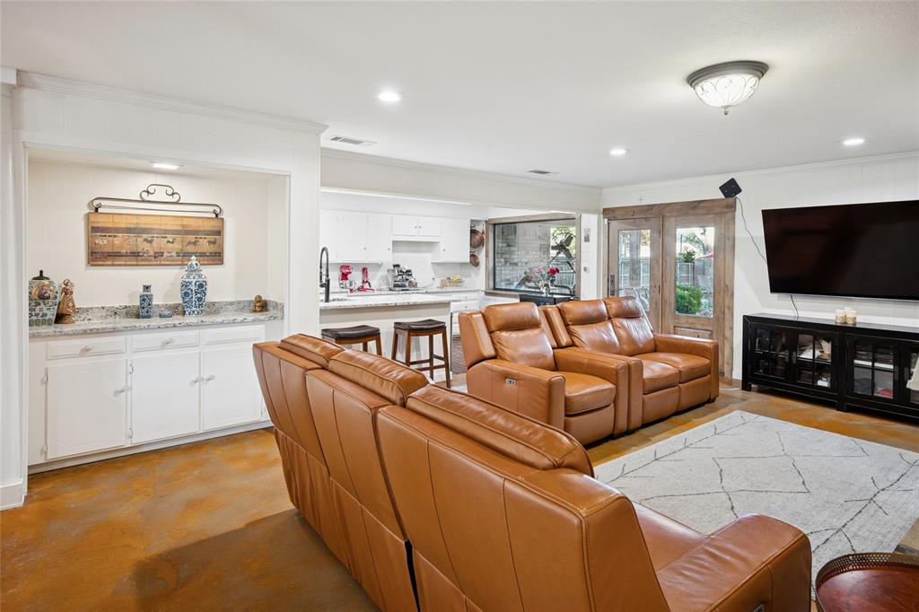 Ridglea Country Club Estates - Residential