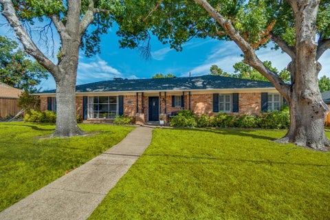 Photo of 10425 Church Road, Dallas, TX 75238 (MLS # 21395799)