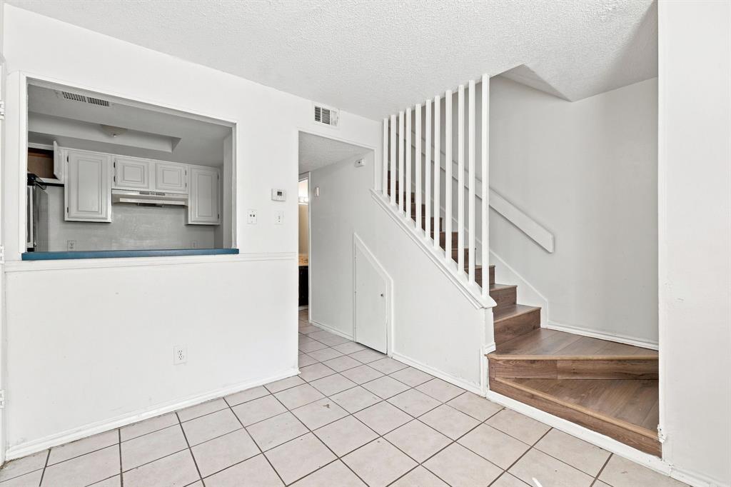 8005 Rothington Road 11-17