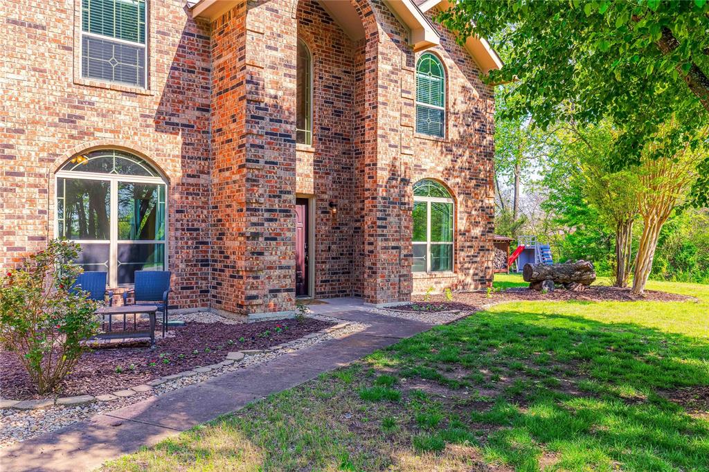1805 Old Lake Circle