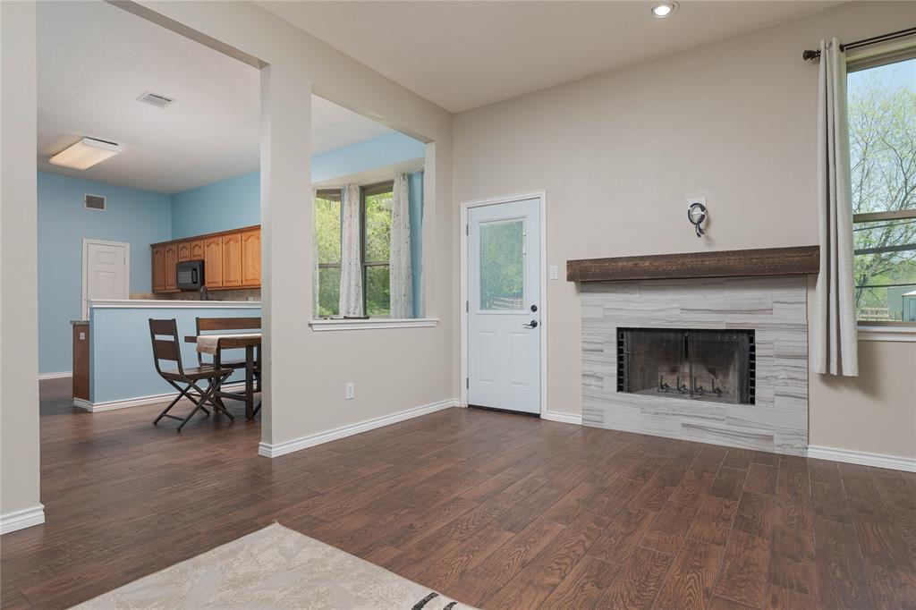 1805 Old Lake Circle