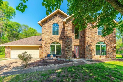 1805 Old Lake Circle Lowry Crossing TX 75069