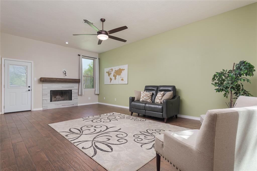1805 Old Lake Circle