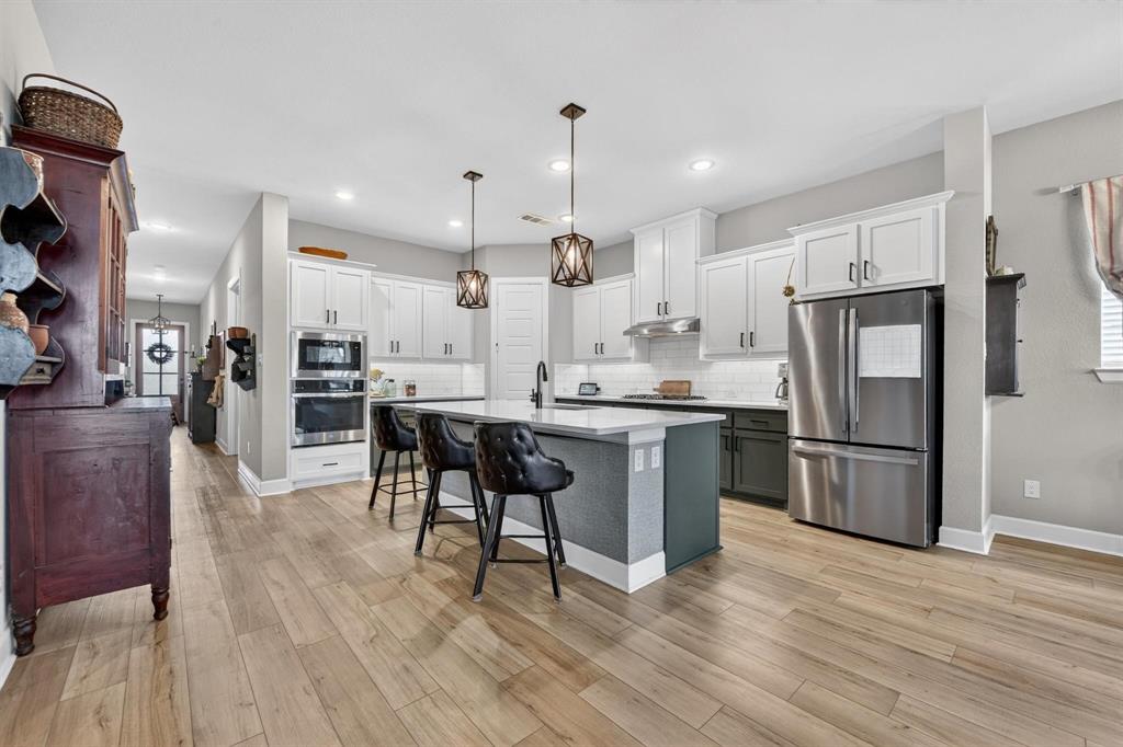 2232 Robin Way