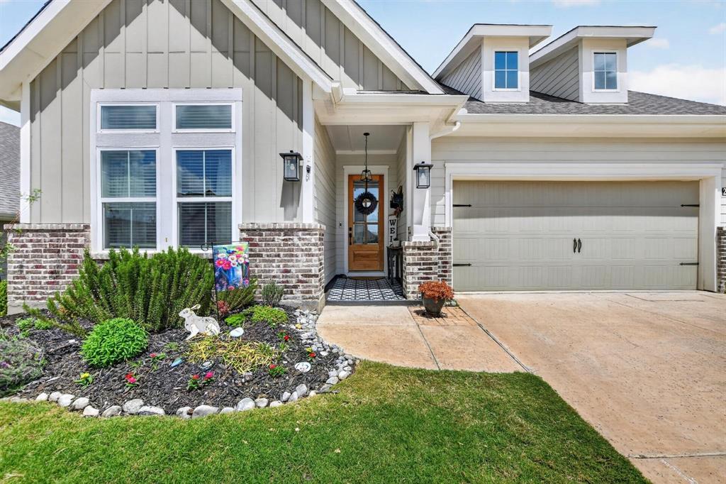 2232 Robin Way
