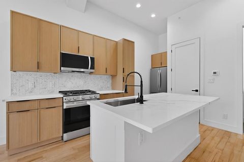 Photo of 2080 Kelly Avenue #109, Dallas, TX 75215 (MLS # 21245978)