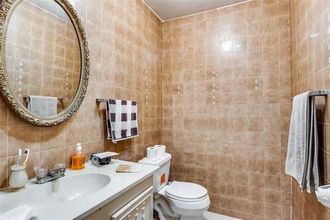 Tiny photo for 3954 Dalgreen Dr. Dr, Dallas, TX 75214 (MLS # 21197766)