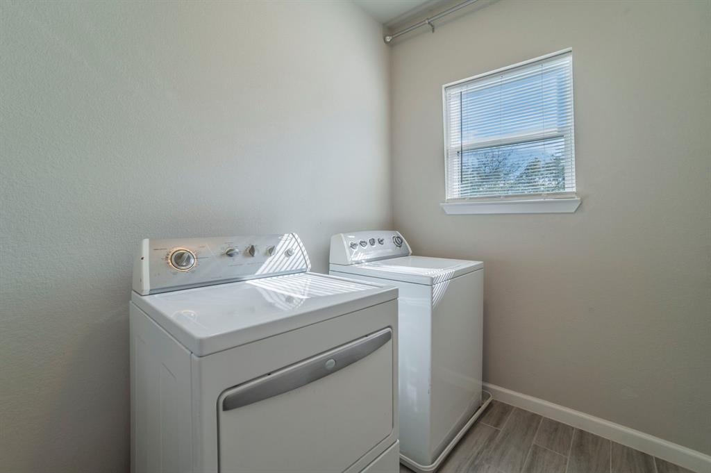 Ellis M G Add - Residential