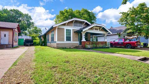 Photo of 714 S Winnetka Avenue, Dallas, TX 75208 (MLS # 21362497)