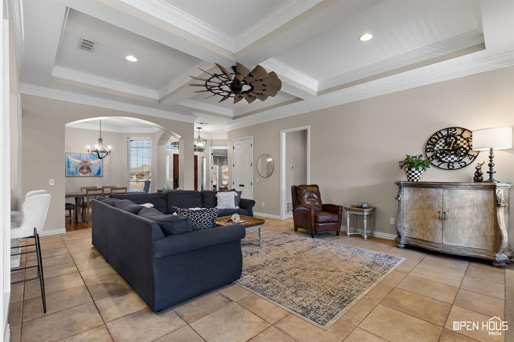 4909 Lantana