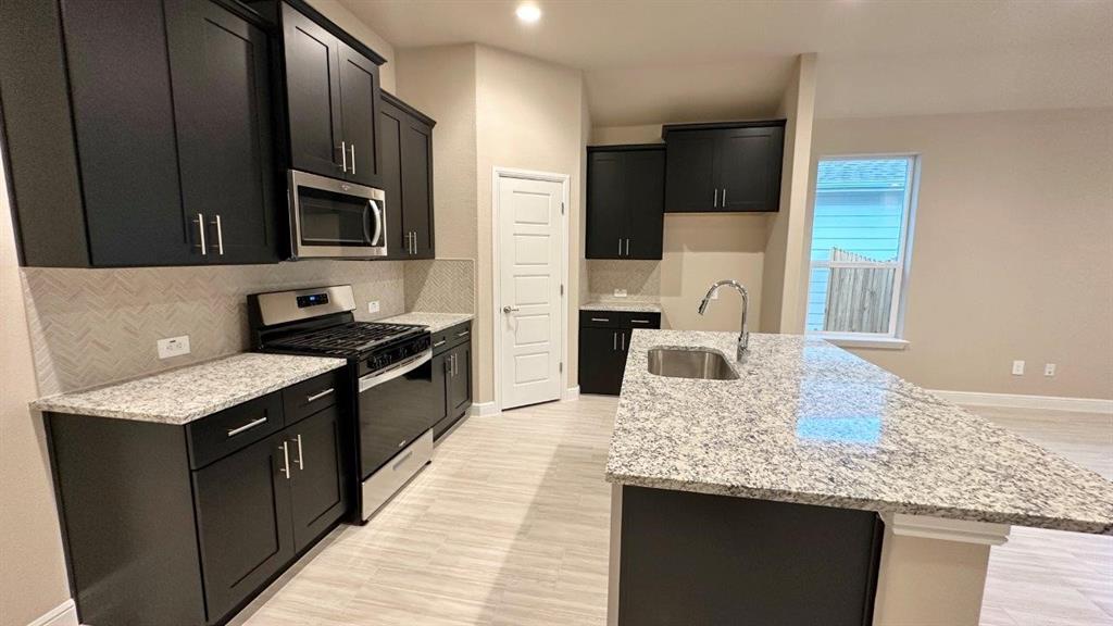 10617 ZIRCON Lane