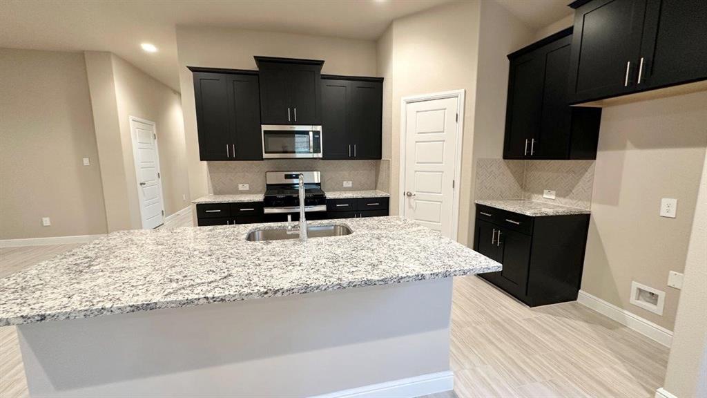 10617 ZIRCON Lane