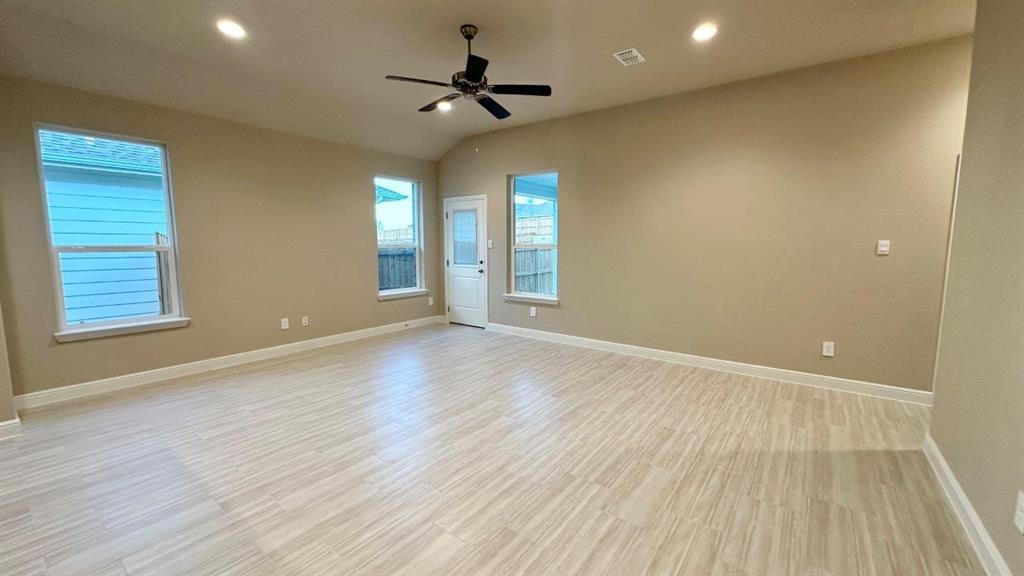 10617 ZIRCON Lane