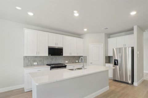 Photo of 1414 Winters Way, Princeton, TX 75071 (MLS # 21197286)