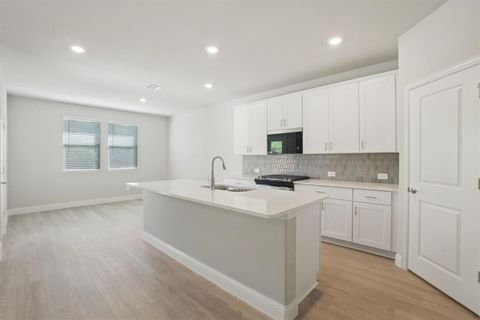 Tiny photo for 1414 Winters Way, Princeton, TX 75071 (MLS # 21197286)