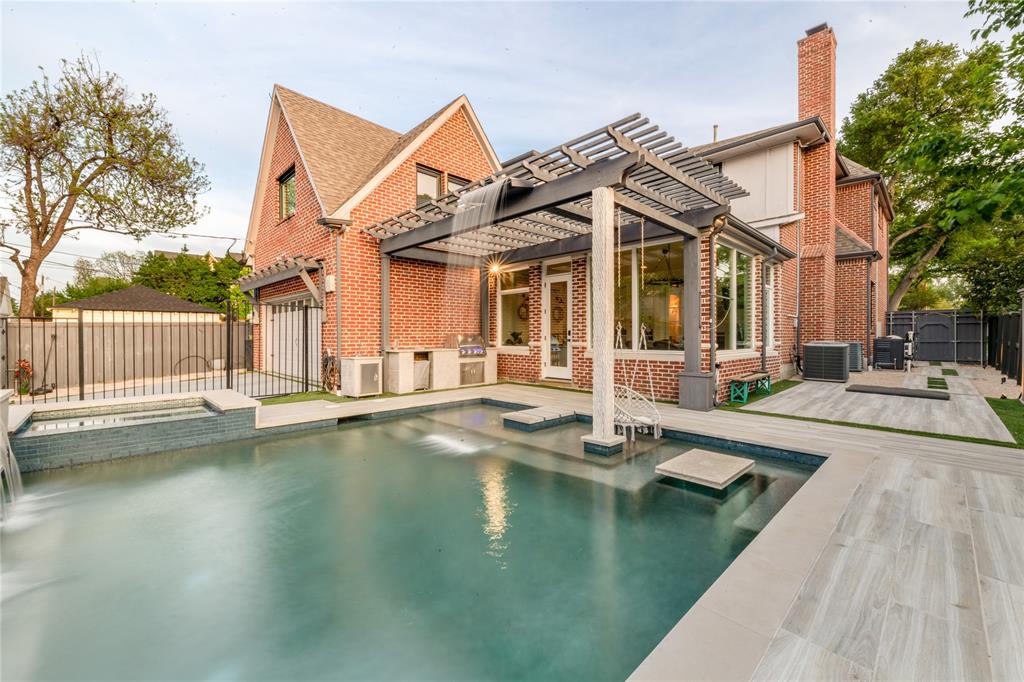 Caruth Hills 04 Instl - Residential
