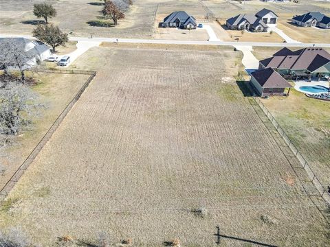 209 Maverick Court Granbury TX 76049