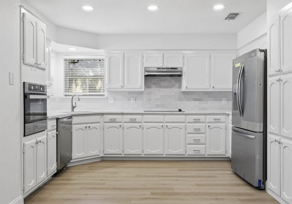 1140 W Hills Terrace