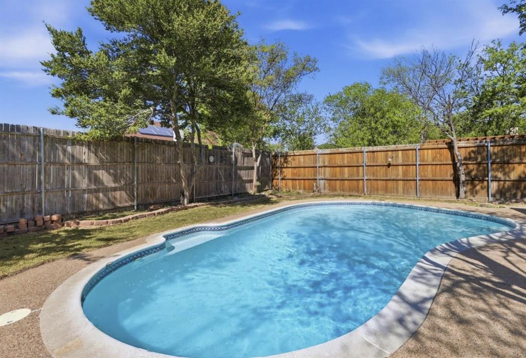 1140 W Hills Terrace