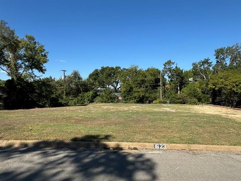 1623 Oak Knoll Street Dallas TX 75208