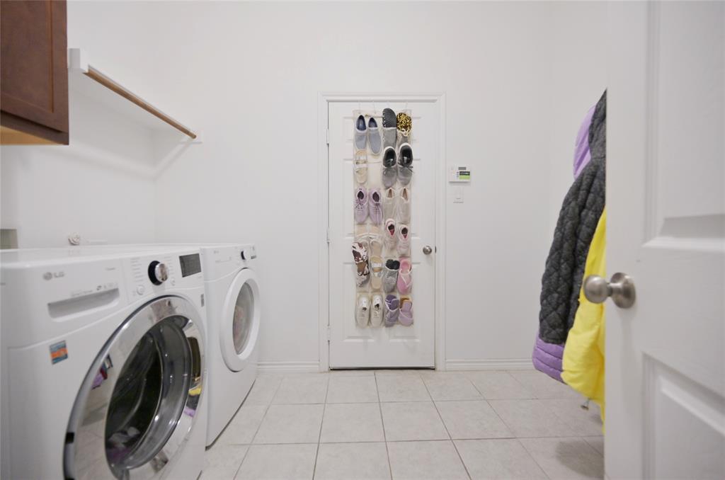 Live Oak Crk - Residential