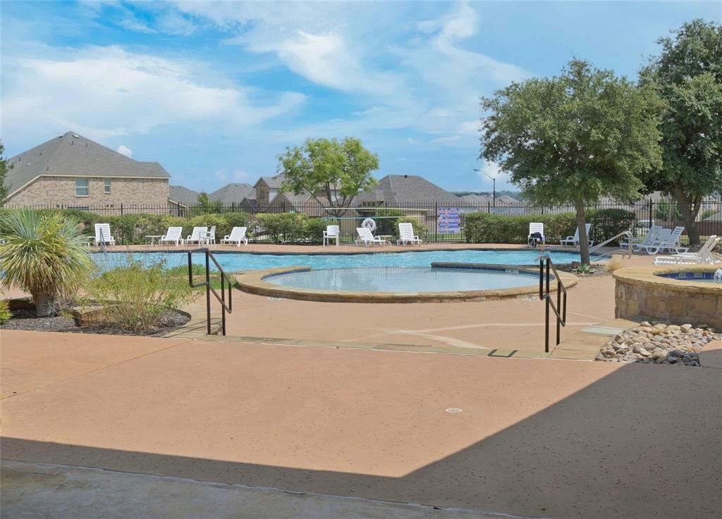 Live Oak Crk - Residential