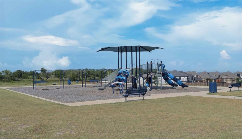 Live Oak Crk - Residential