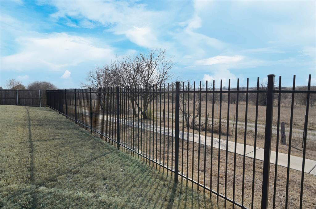 Live Oak Crk - Residential