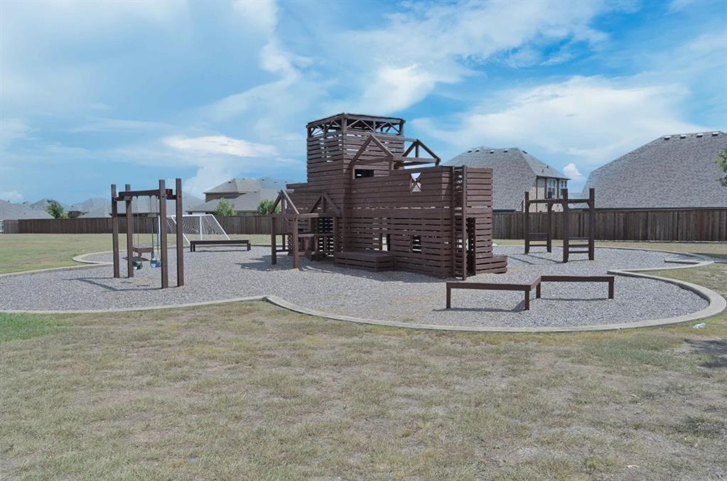 Live Oak Crk - Residential