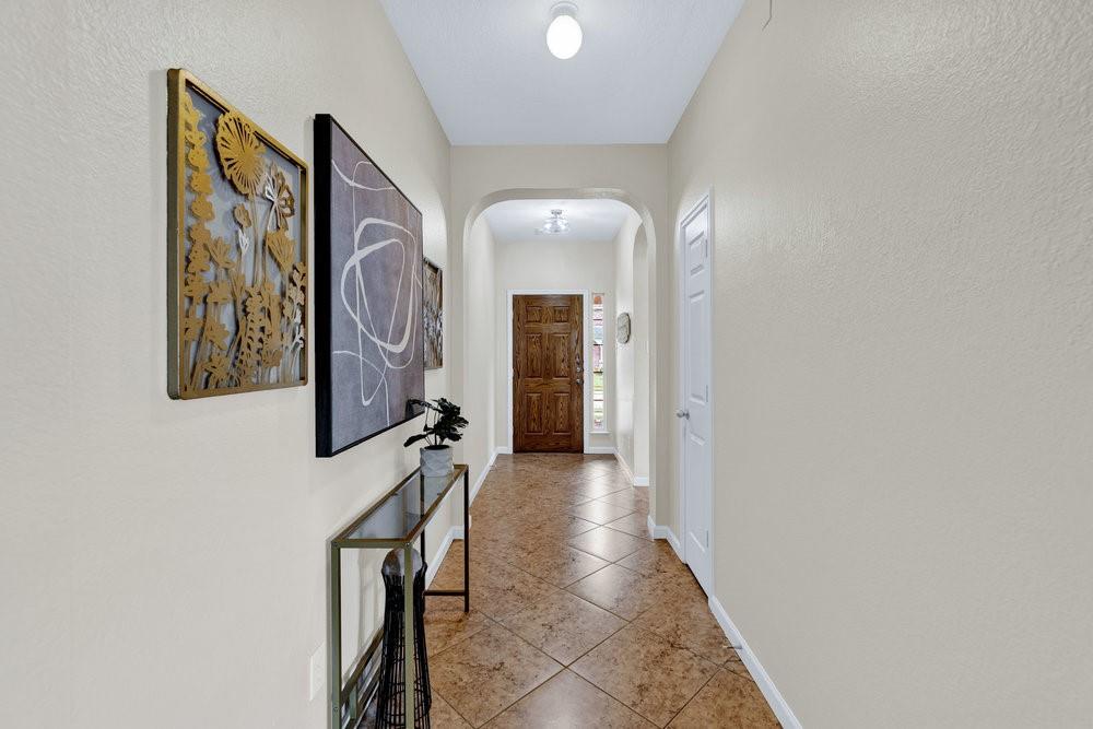 2201 Kingsdale Court