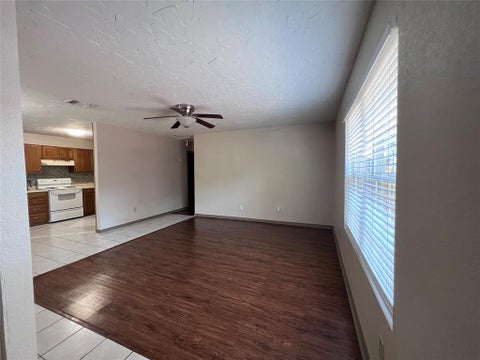 Photo of 11913 Metmora Court, Fort Worth, TX 76008 (MLS # 21385002)