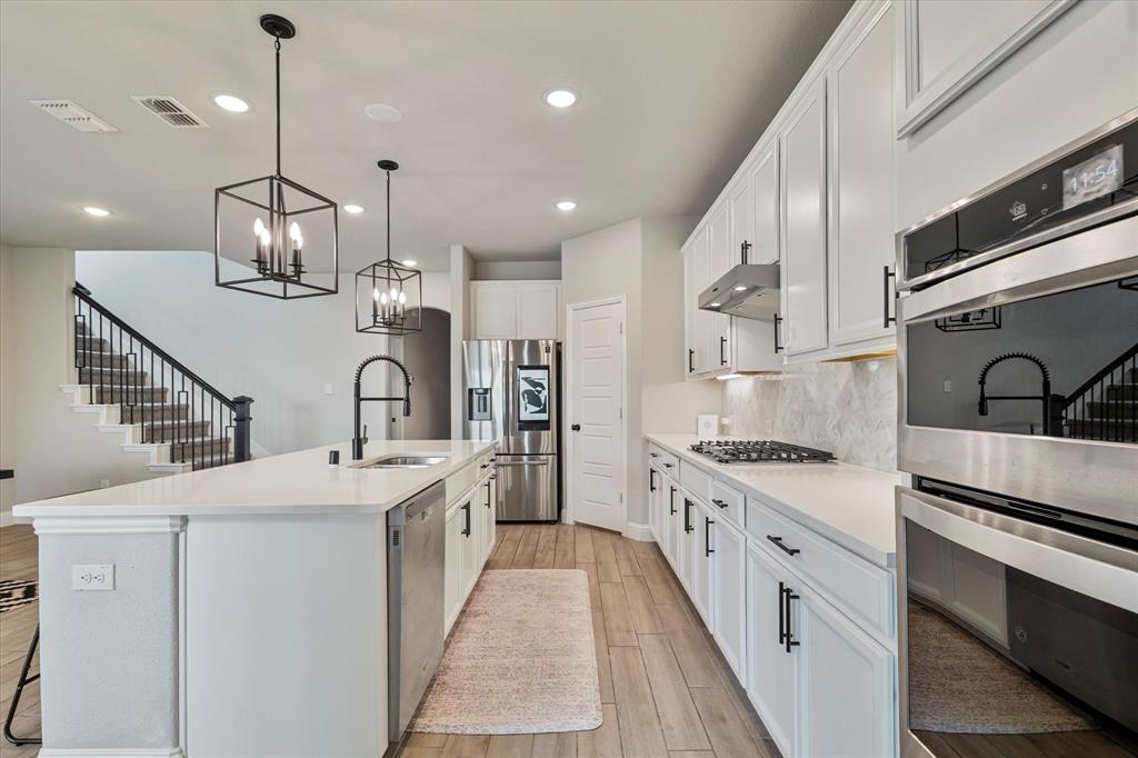 7100 Dandelion Drive