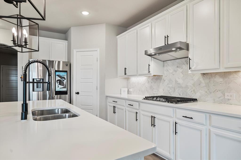 7100 Dandelion Drive