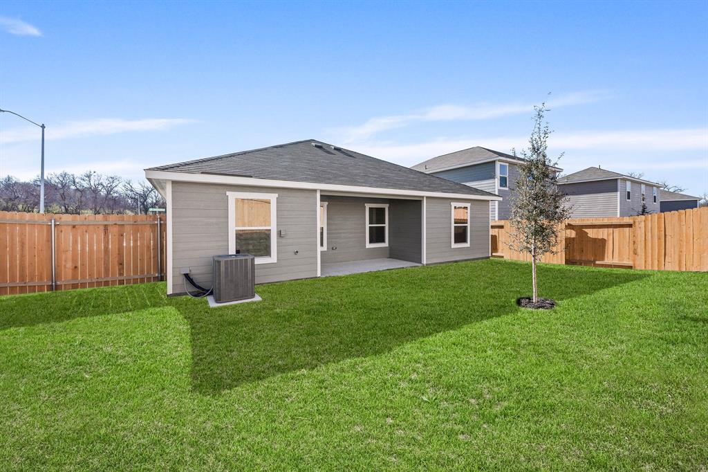 4215 Lava Forest Drive