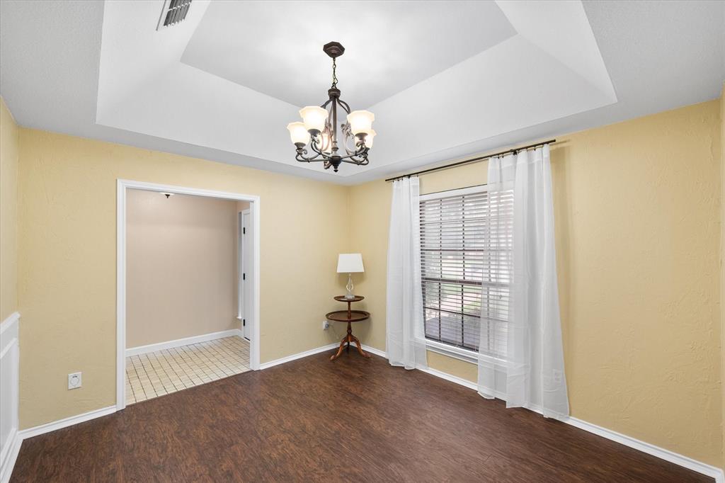 240 Highland Knoll