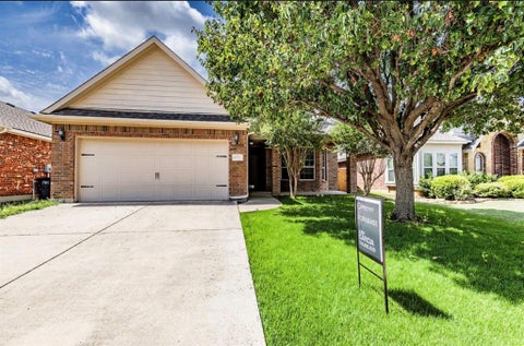 Photo of 4333 Summersweet Lane, Fort Worth, TX 76036 (MLS # 21328604)