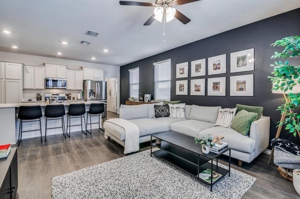 Photo of 2025 Juniper Pass Way, Mesquite, TX 75149 (MLS # 20971550)