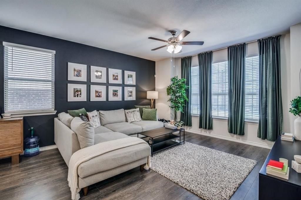 Photo of 2025 Juniper Pass Way, Mesquite, TX 75149 (MLS # 20971550)