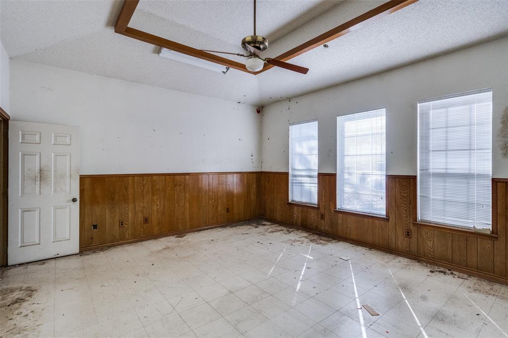 3306 Blue Bell Place