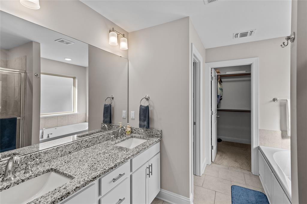 Tuscany Villas Un #6 - Residential