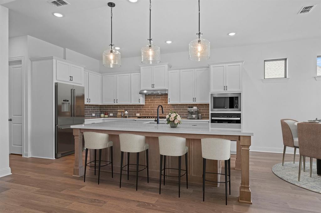 228 Pine Leaf Trail