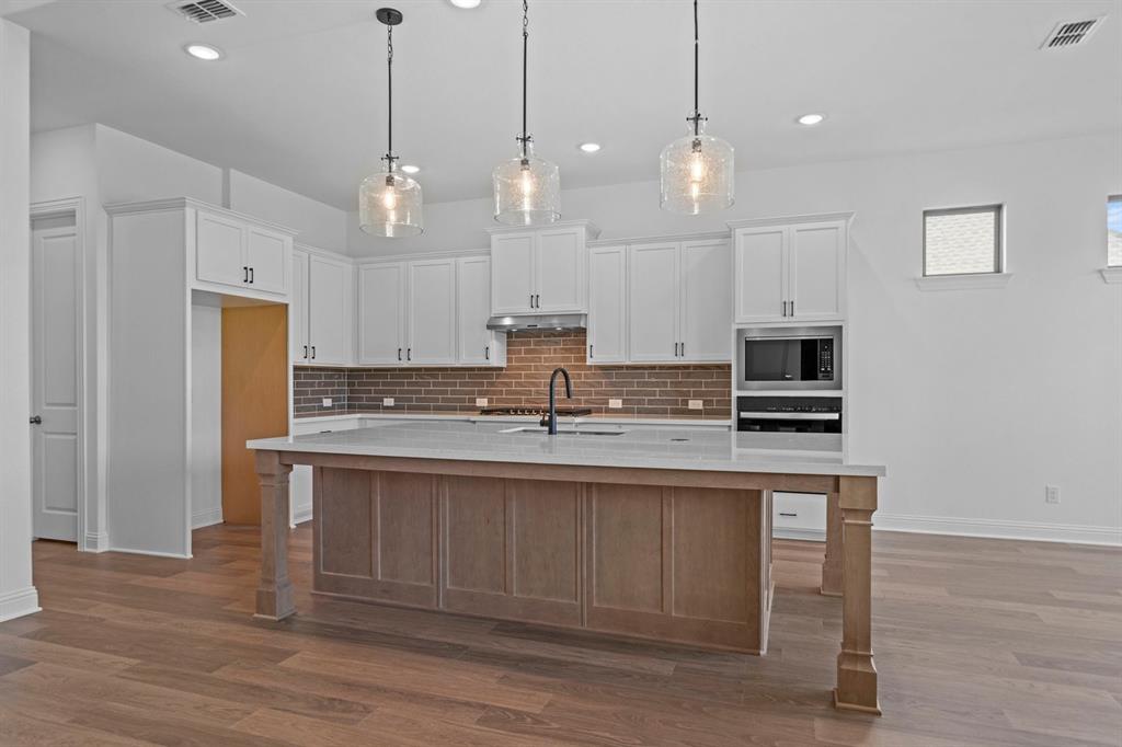 228 Pine Leaf Trail
