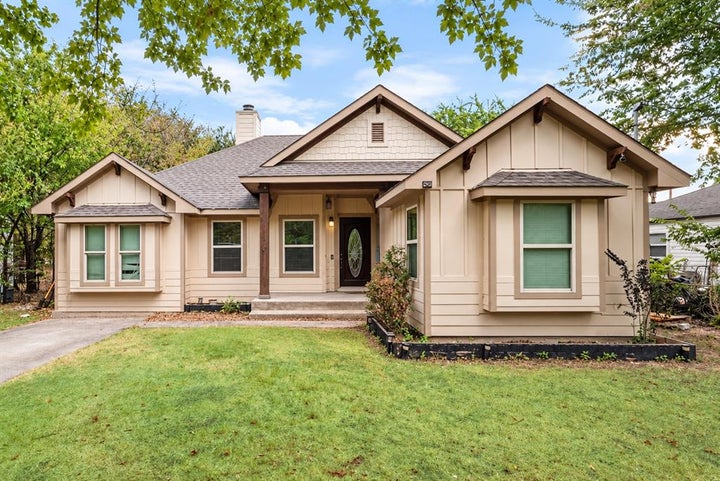 Photo 1 of 18 — 910 English Street, Irving, TX 75061