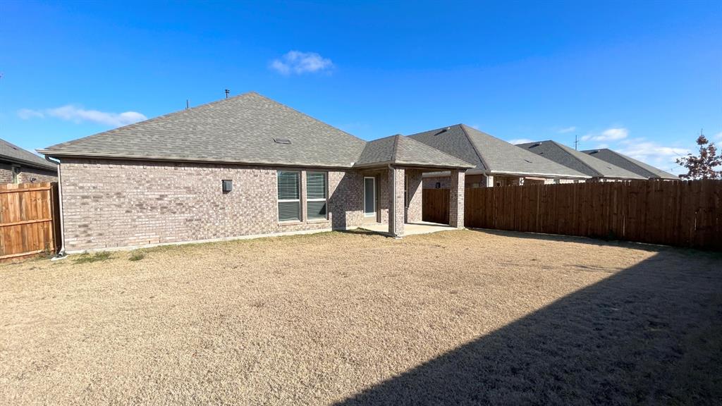 SILVERADO WEST PHASE 6 - Residential Lease