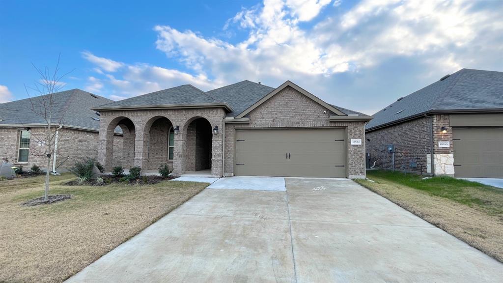 SILVERADO WEST PHASE 6 - Residential Lease