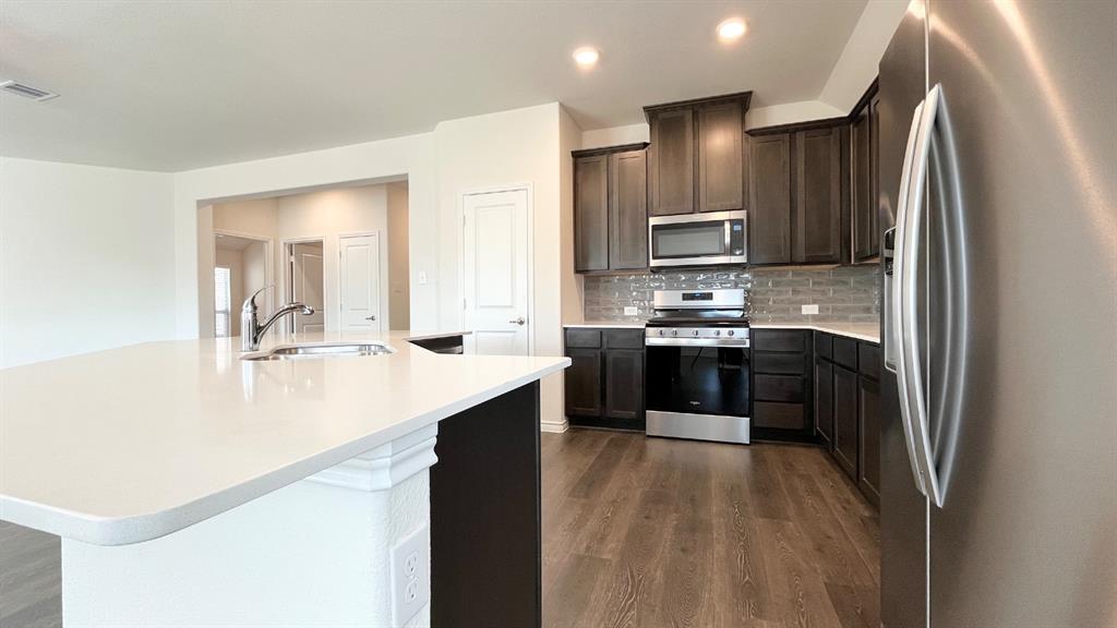 SILVERADO WEST PHASE 6 - Residential Lease