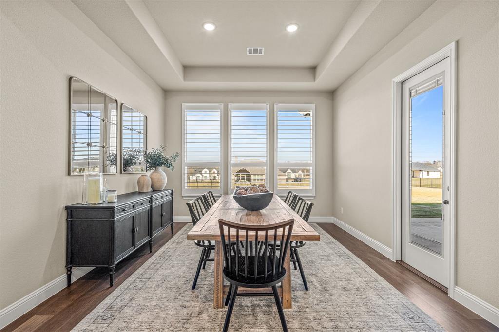 THE MEADOWS - Residential