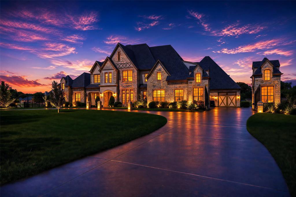 132 The Lakes Drive