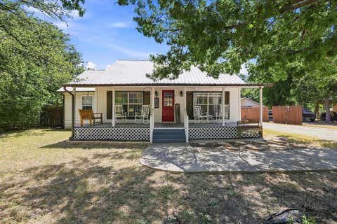 Photo of 314 E 5th Street, Anna, TX 75409 (MLS # 21360902)